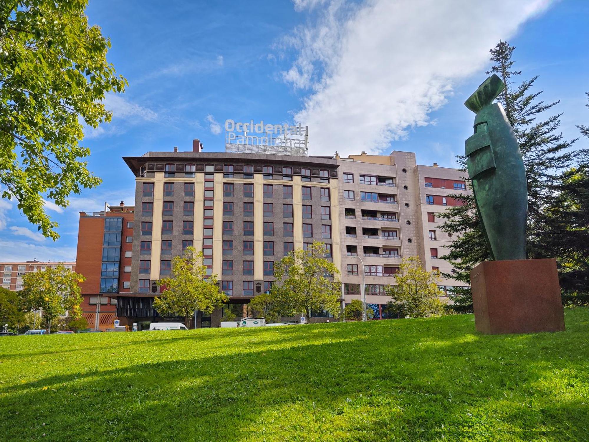 Occidental Pamplona Hotel Bagian luar foto